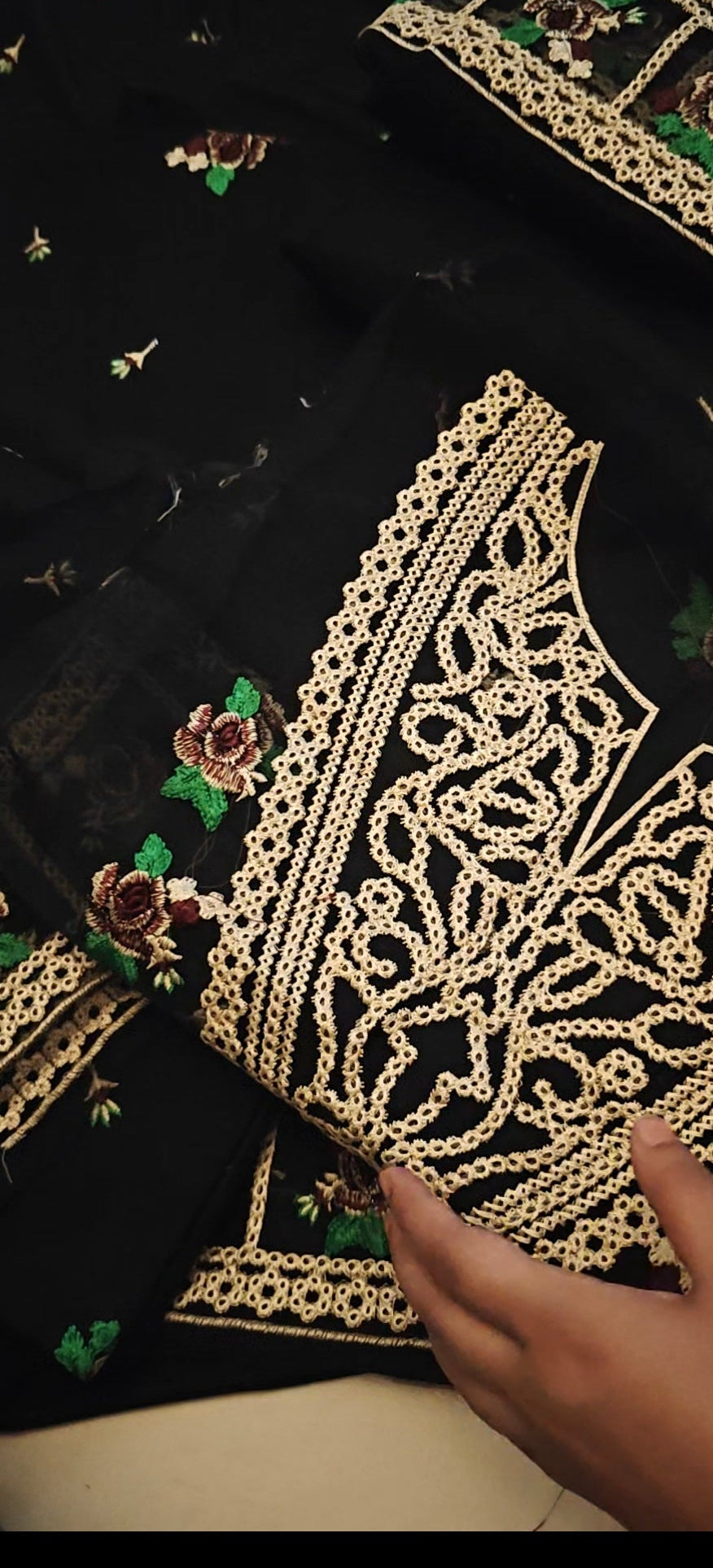 Ethnic 2pc lawn embroidery bla7890321ck