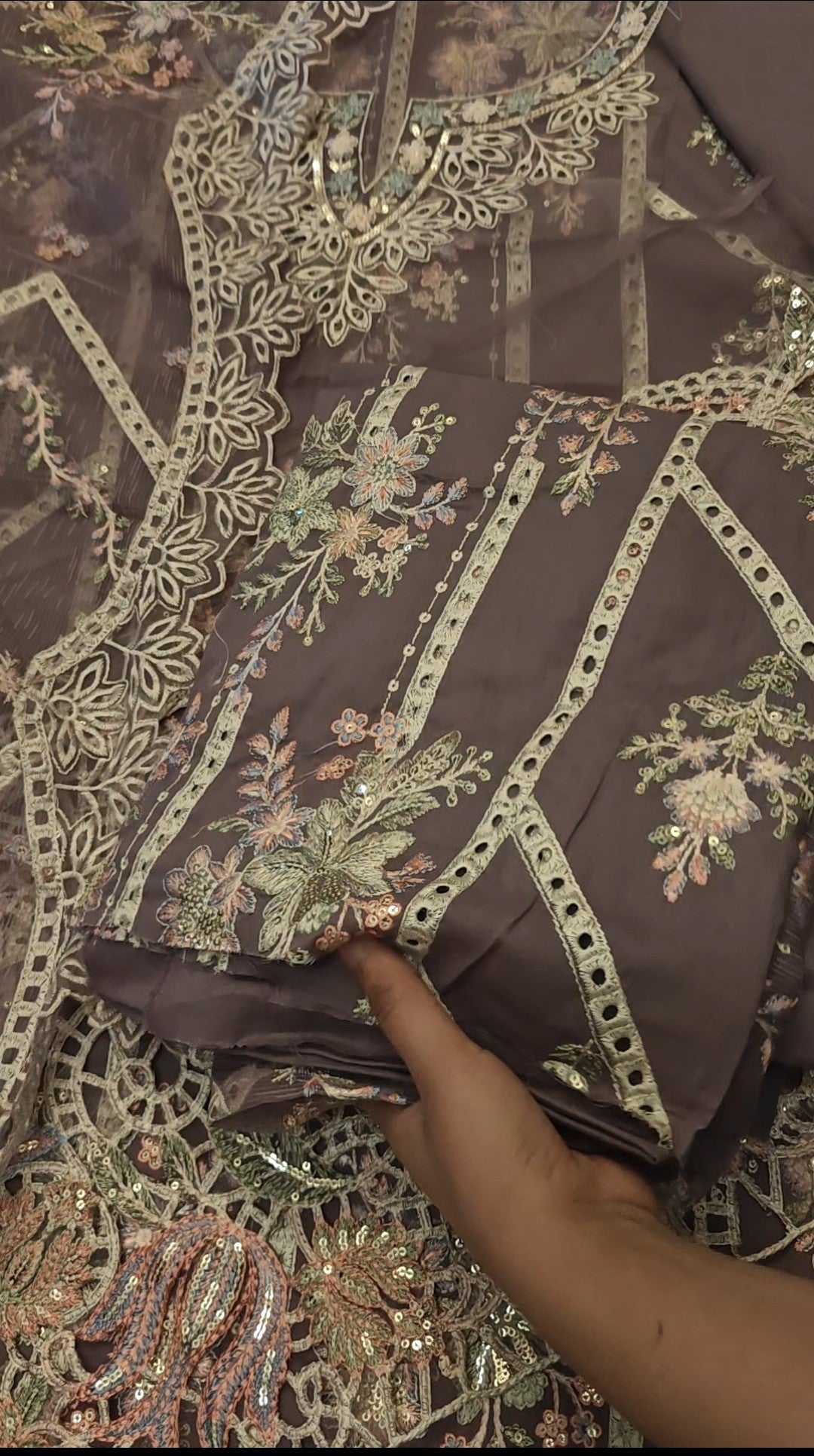 MARIA B LUXURY EID WEAR ARTICLE GPVQSJ309
