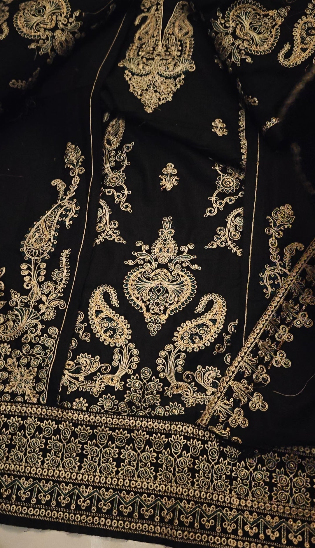 KHADDAR EMBROIDERED 2 PIECE DRESS